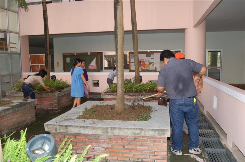 ../Picture/2552/DSC_0031 (Medium)(2).JPG